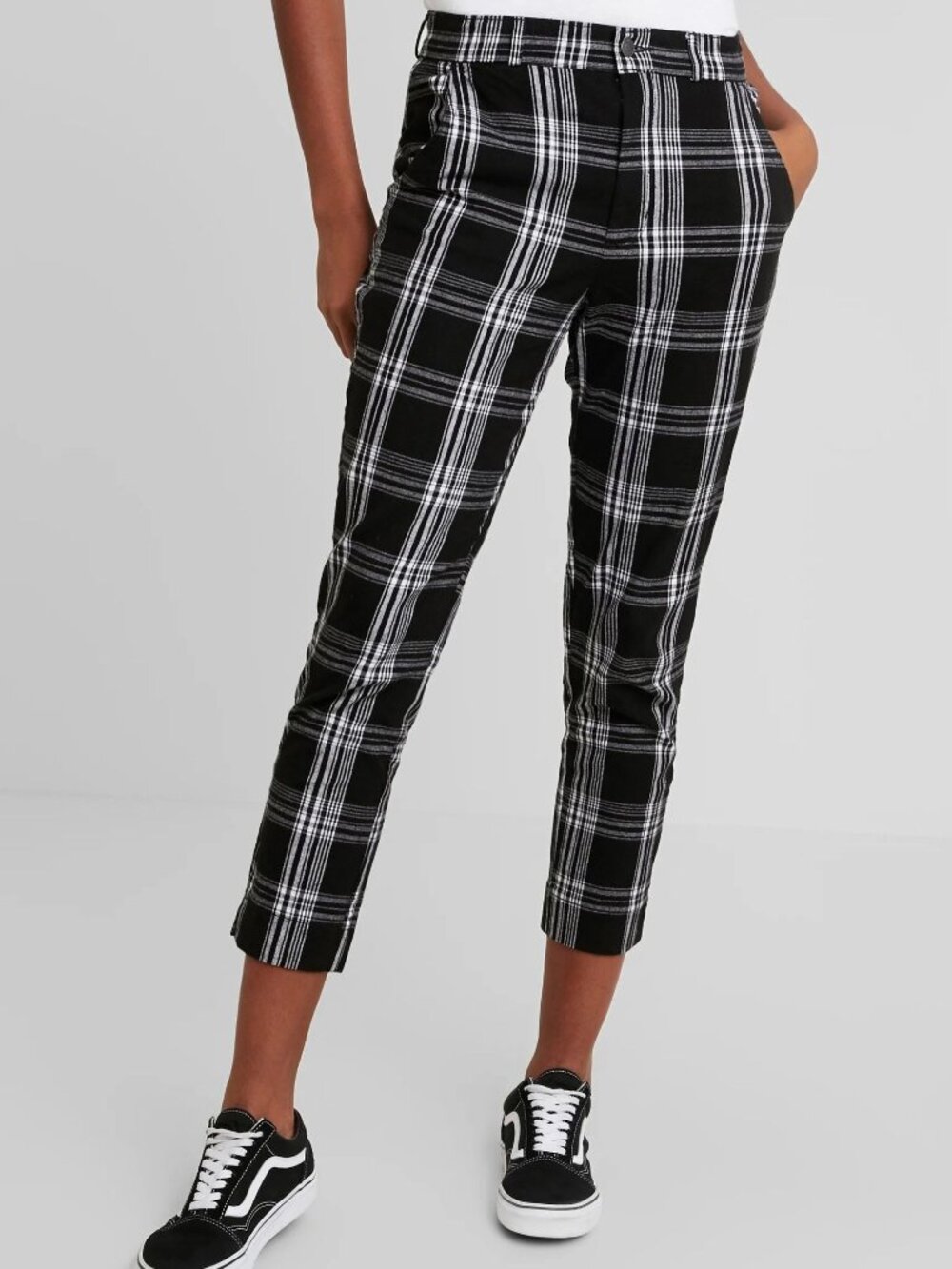 Hollister Plaid Ankle Pants – Size XS – Black & White Cropped Pants